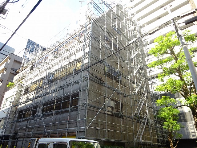 Ｓビルくさび足場仮設工事