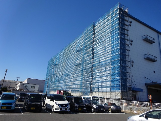 Ｊ倉庫改修足場仮設工事